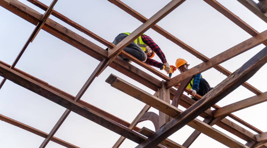 Expert Emergency Roof Repairs services in Beaver, OR